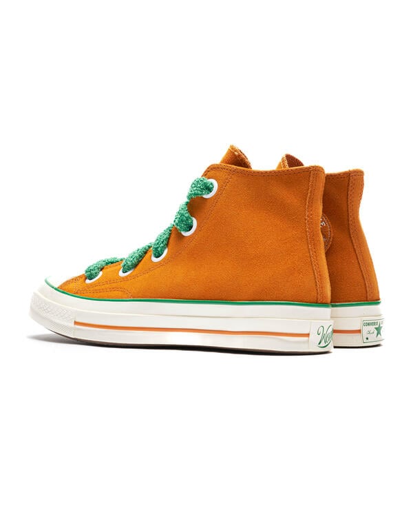 Orange and cheap green converse